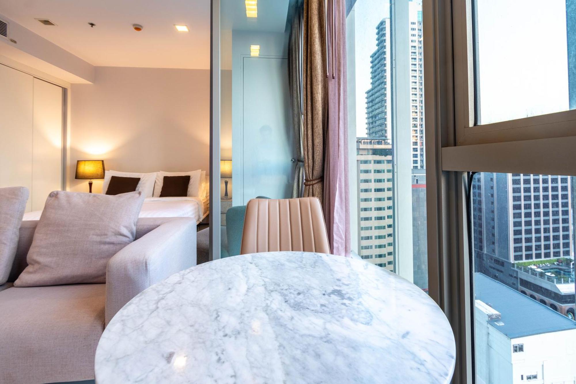 Hyde Sukhumvit 11 Branded Suites กรุงเทพมหานคร ภายนอก รูปภาพ